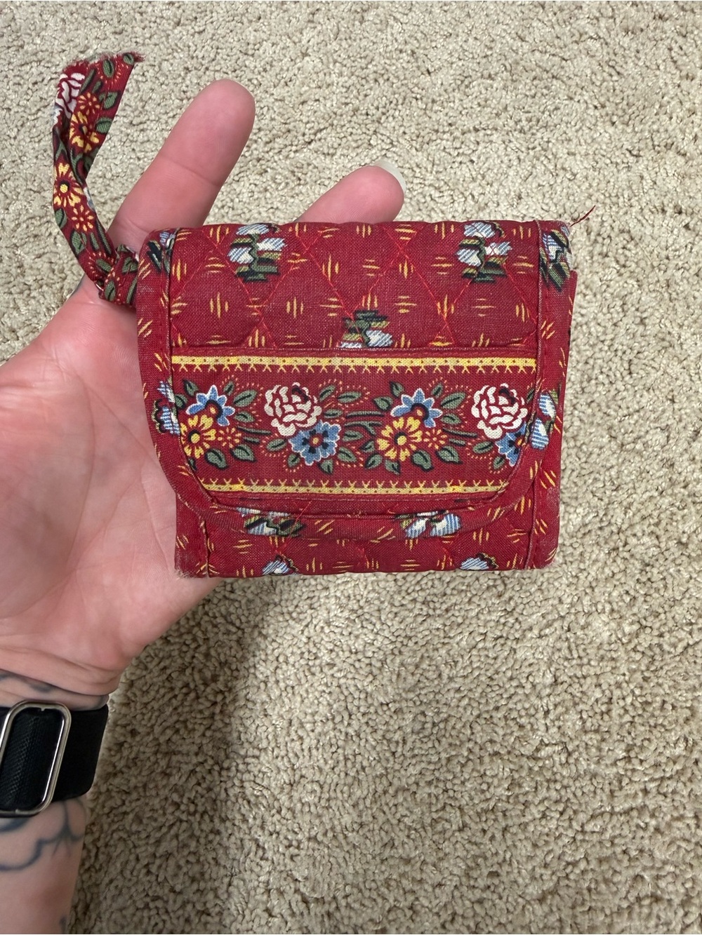 Vera Bradley retired Provincial Red floral trifold